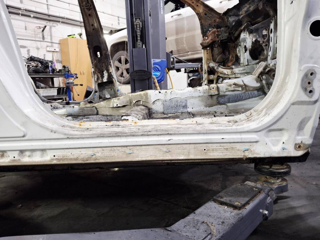 Порог со стойкой правый, 50000 рублей, Пермь