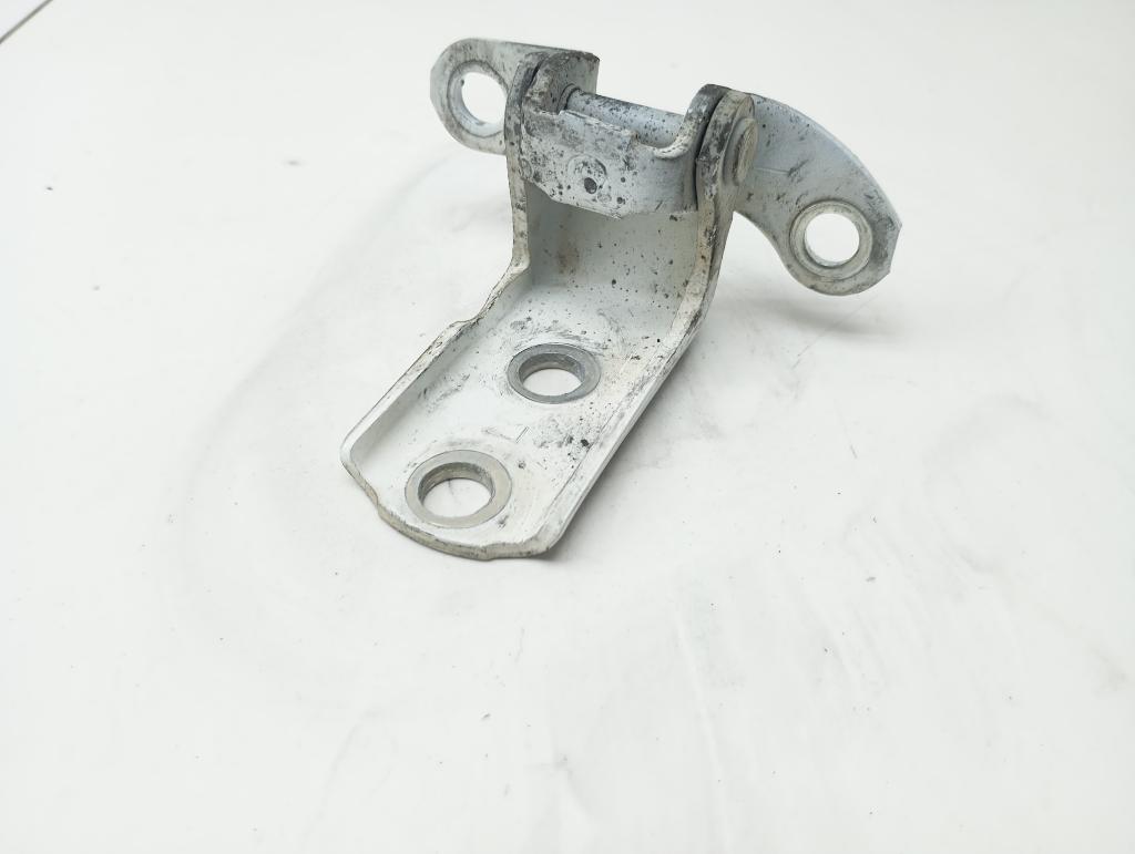 Петля двери задней левой нижняя, 1000 рублей, Пермь