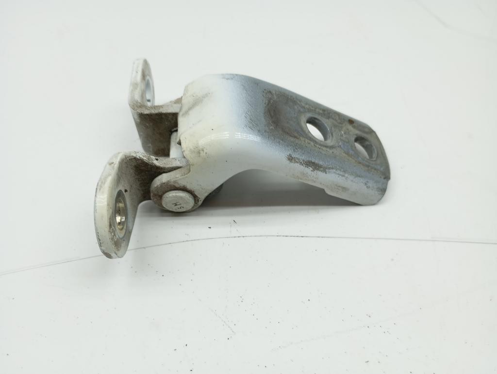 Петля двери передней правой верхняя, 1500 рублей, Пермь