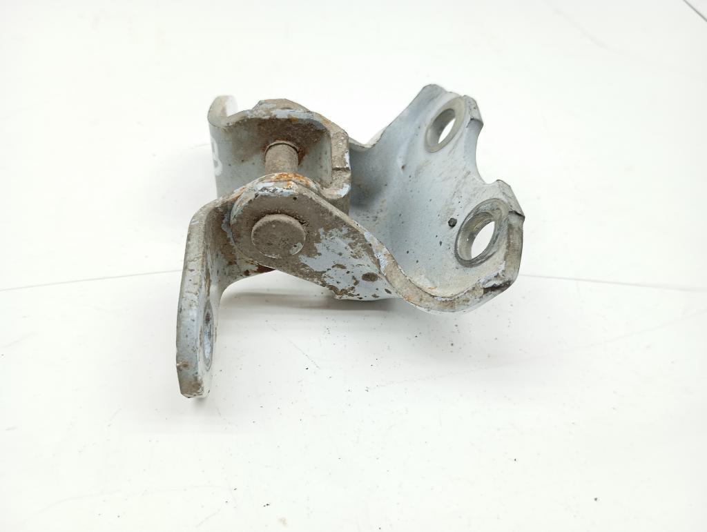 Петля двери передней правой нижняя, 1500 рублей, Пермь