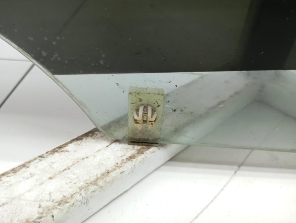 Стекло двери задней правой, 1000 рублей, Пермь