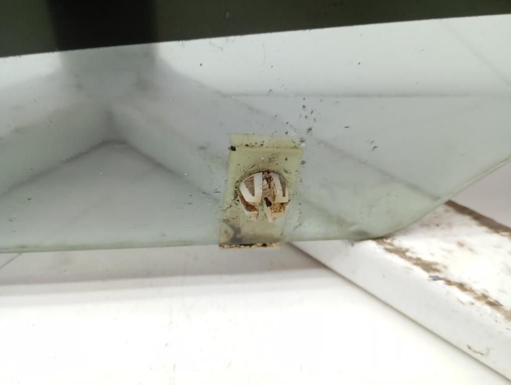 Стекло двери задней правой, 1000 рублей, Пермь