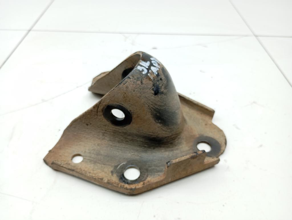 Кронштейн задней продольной тяги, 500 рублей, Пермь