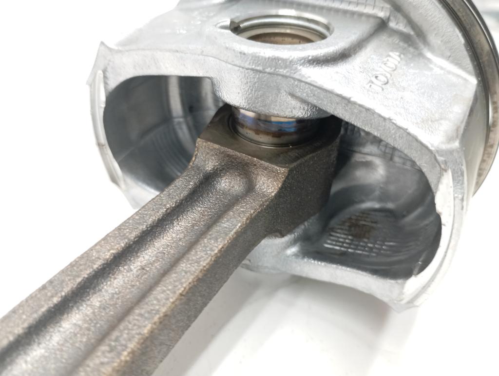 Поршень с шатуном, 3000 рублей, Пермь