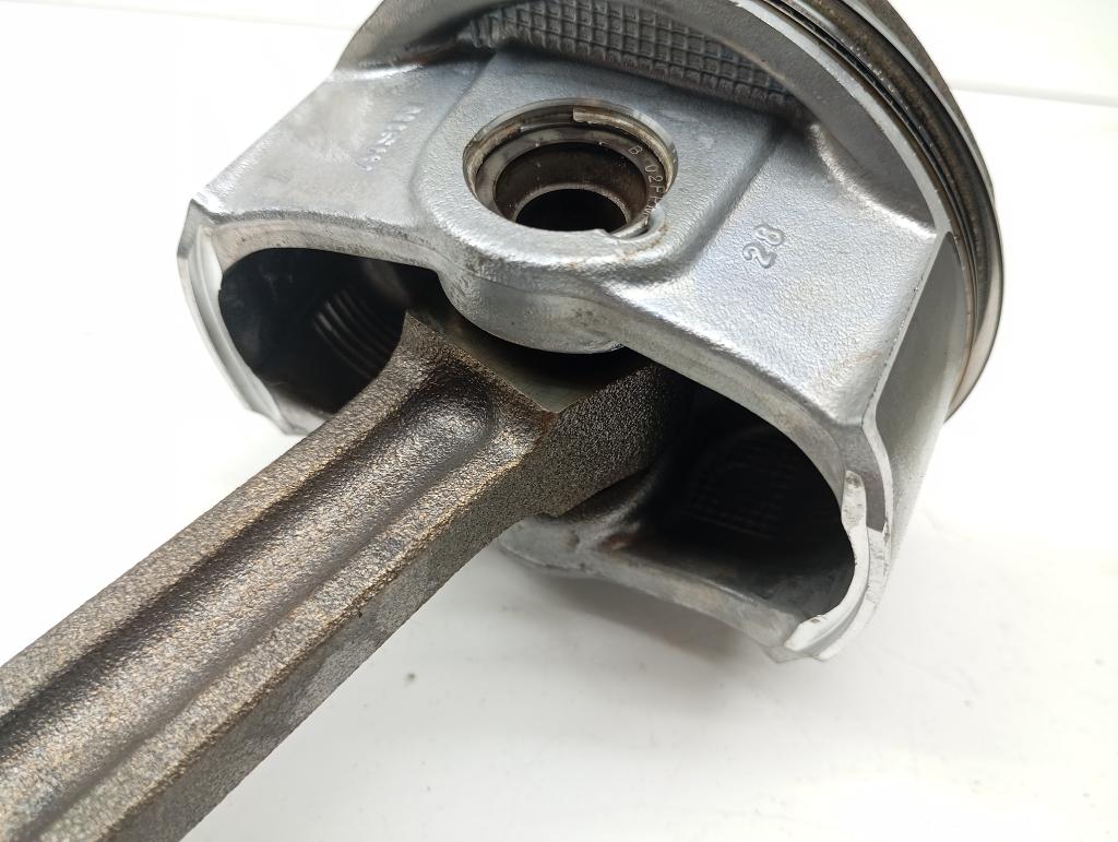 Поршень с шатуном, 3000 рублей, Пермь