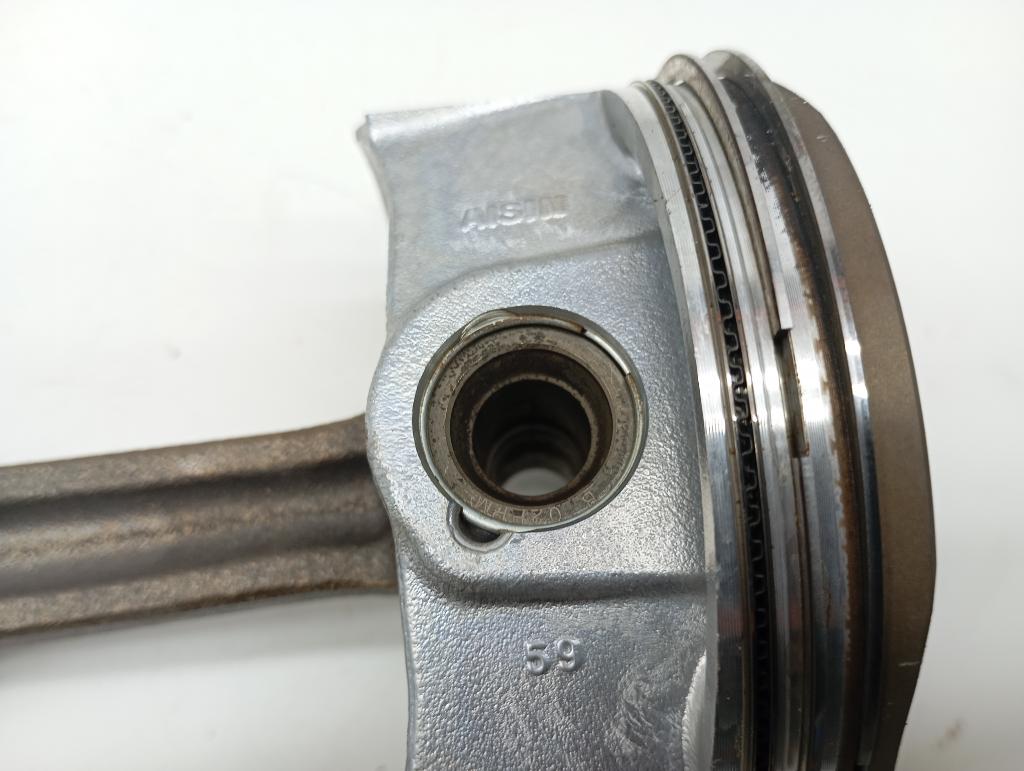 Поршень с шатуном, 3000 рублей, Пермь