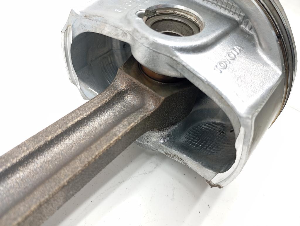 Поршень с шатуном, 3000 рублей, Пермь