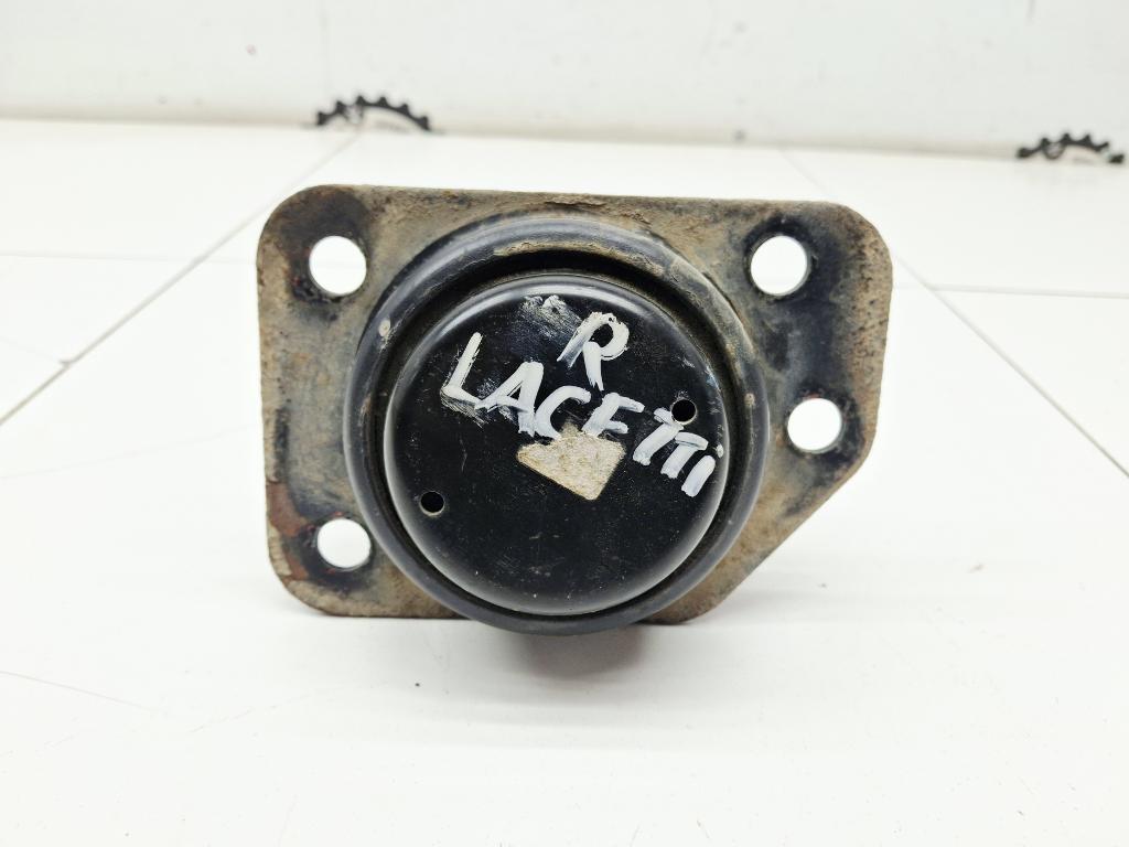 Опора двигателя правая, 1000 рублей, Пермь