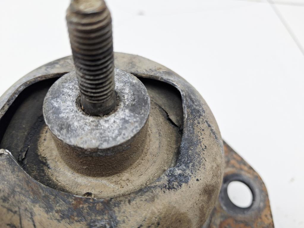 Опора двигателя правая, 1000 рублей, Пермь