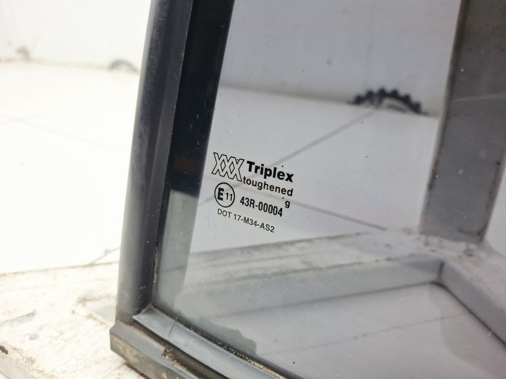 Стекло двери задней левой форточка, 500 рублей, Пермь