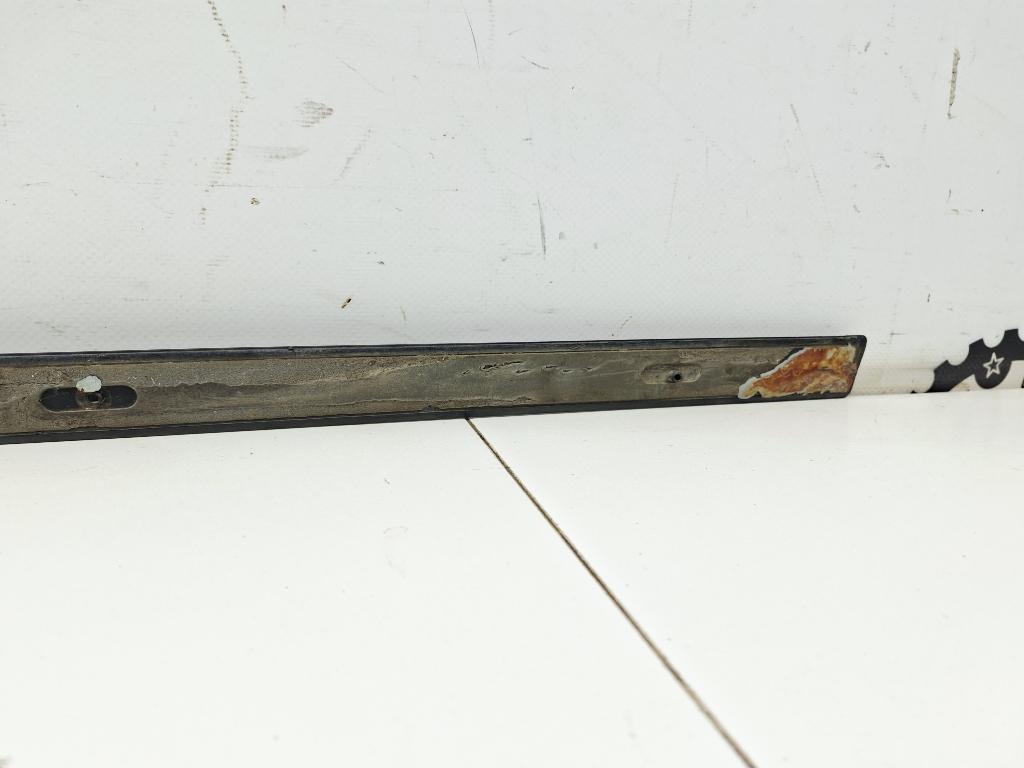 Молдинг передней левой двери, 1600 рублей, Пермь