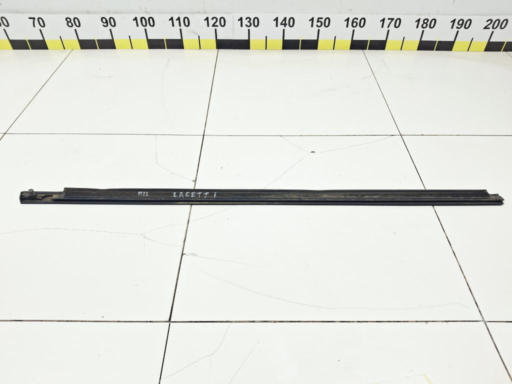 Накладка стекла переднего левого, 500 рублей, Пермь