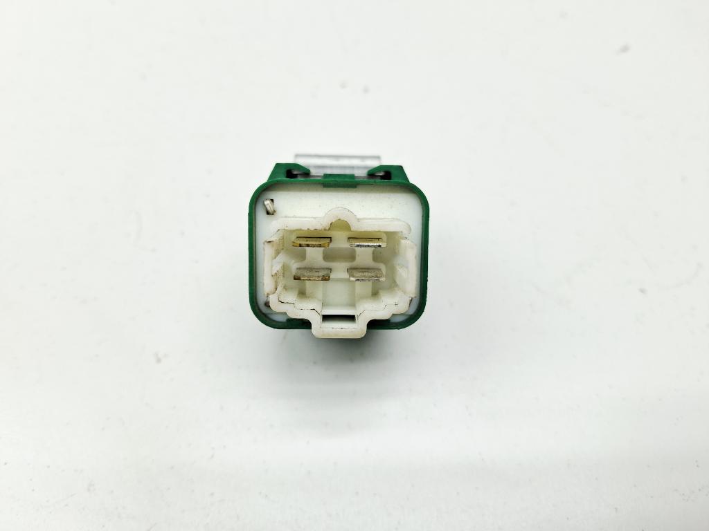 Реле топливного насоса, 500 рублей, Пермь