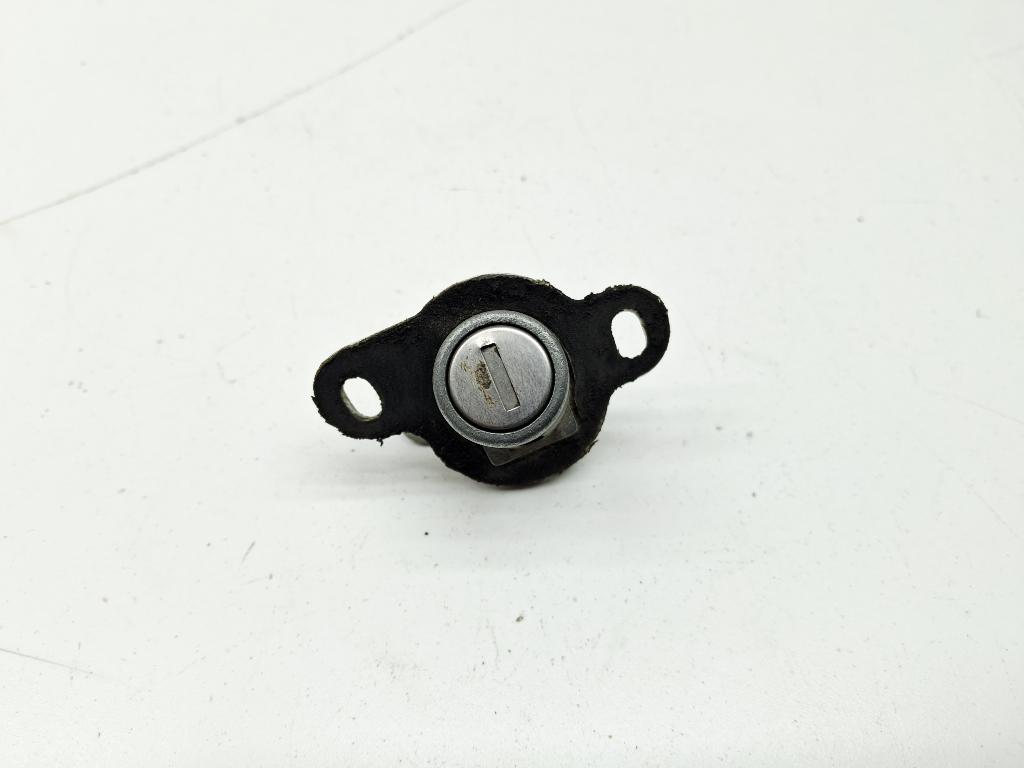 Вставка замка багажника, 500 рублей, Пермь