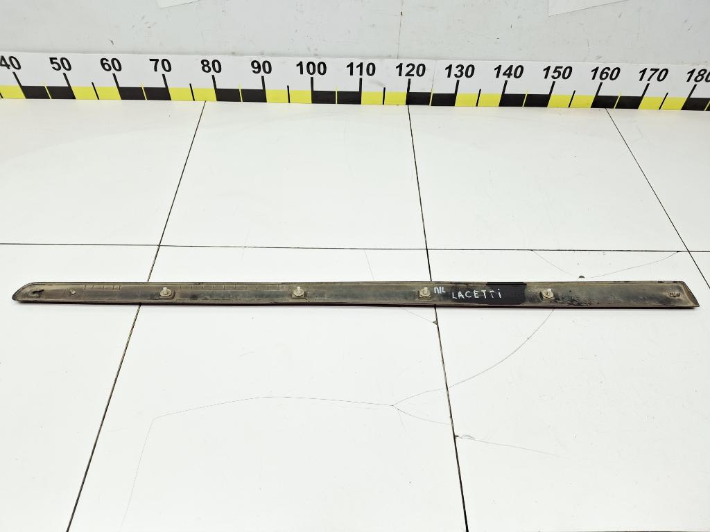 Молдинг передней левой двери, 500 рублей, Пермь