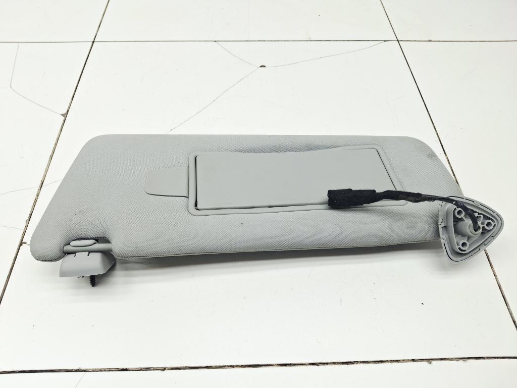 Козырек солнцезащитный левый, 1000 рублей, Пермь