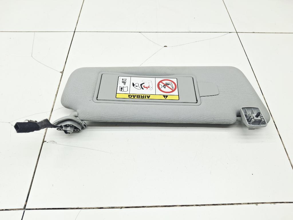 Козырек солнцезащитный правый, 1000 рублей, Пермь