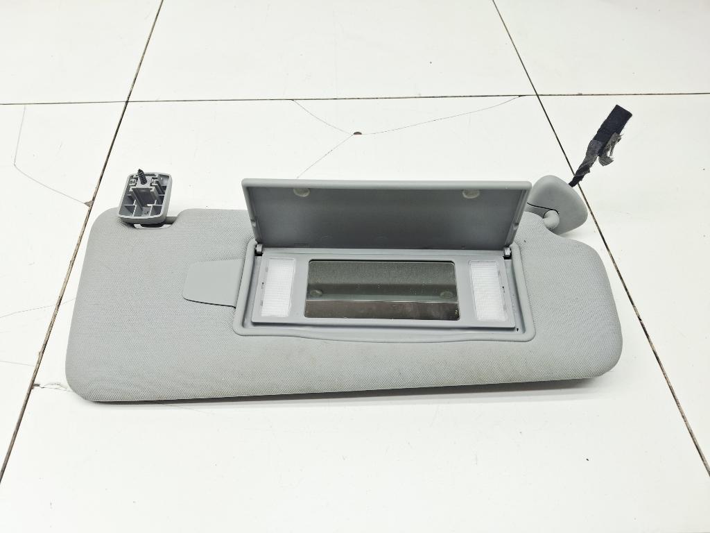 Козырек солнцезащитный правый, 1000 рублей, Пермь