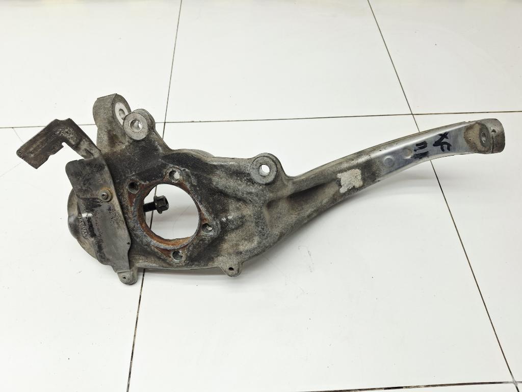 Кулак поворотный передний правый, 3000 рублей, Пермь