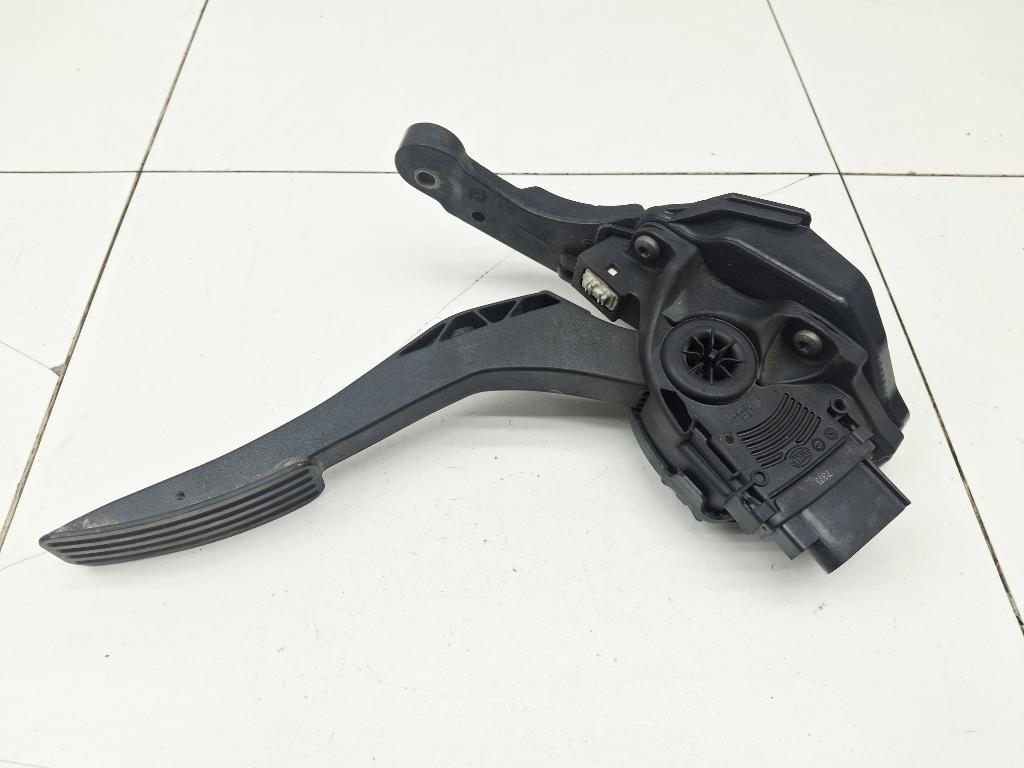 Педаль газа, 1000 рублей, Пермь