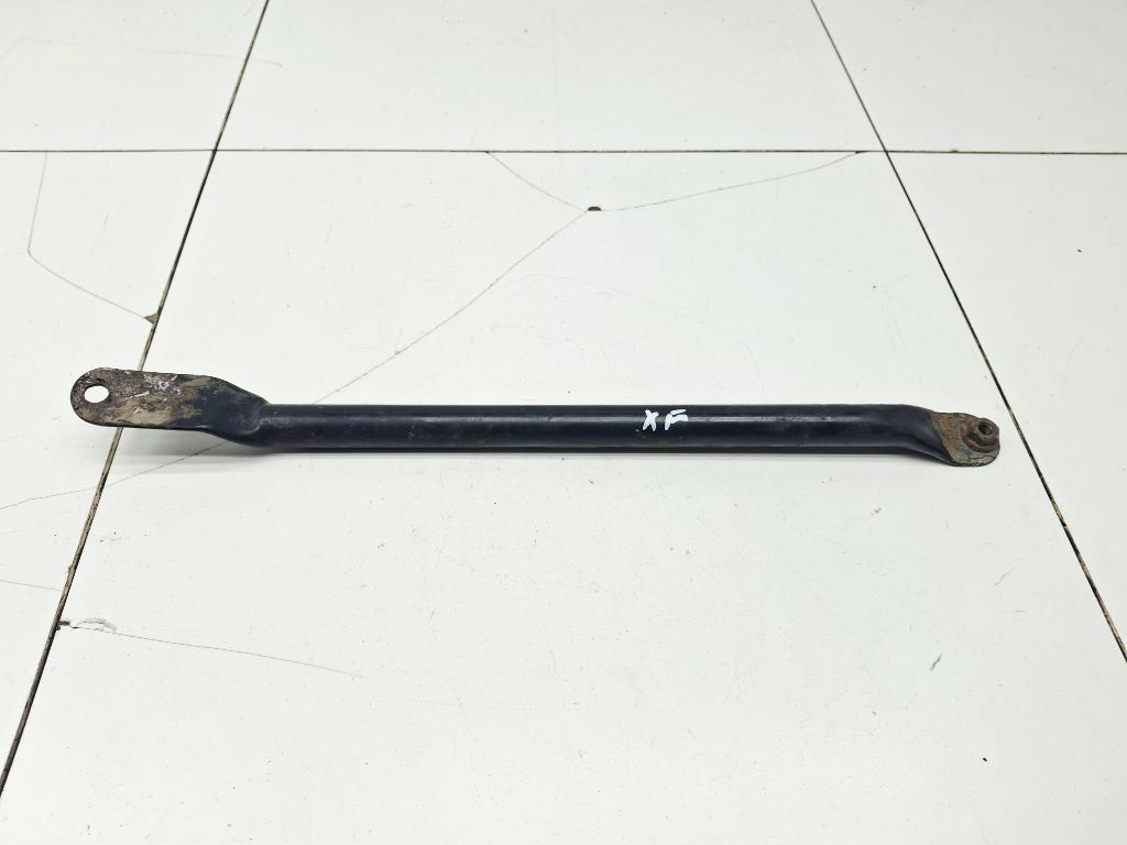 Распорка передней панели, 1000 рублей, Пермь