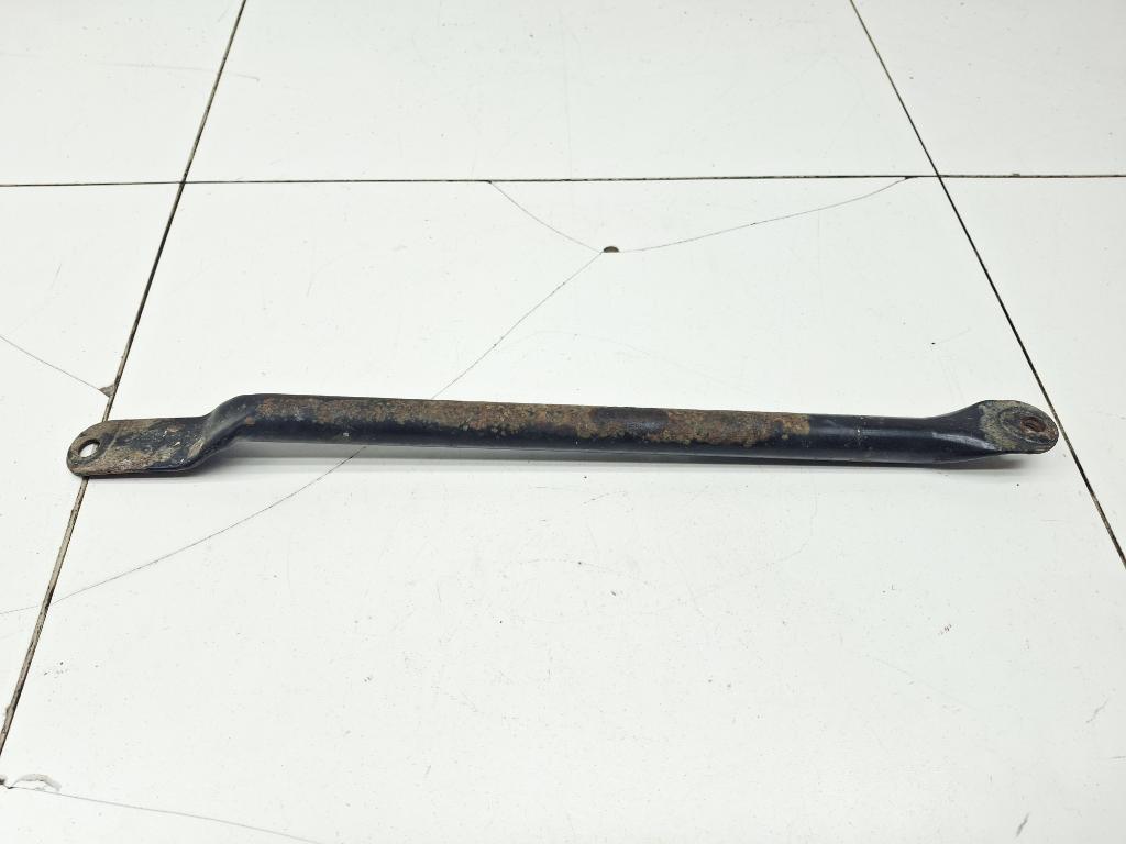 Распорка передней панели, 1000 рублей, Пермь