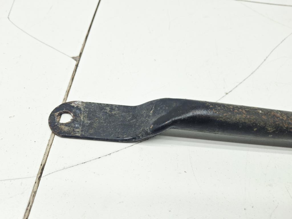 Распорка передней панели, 1000 рублей, Пермь