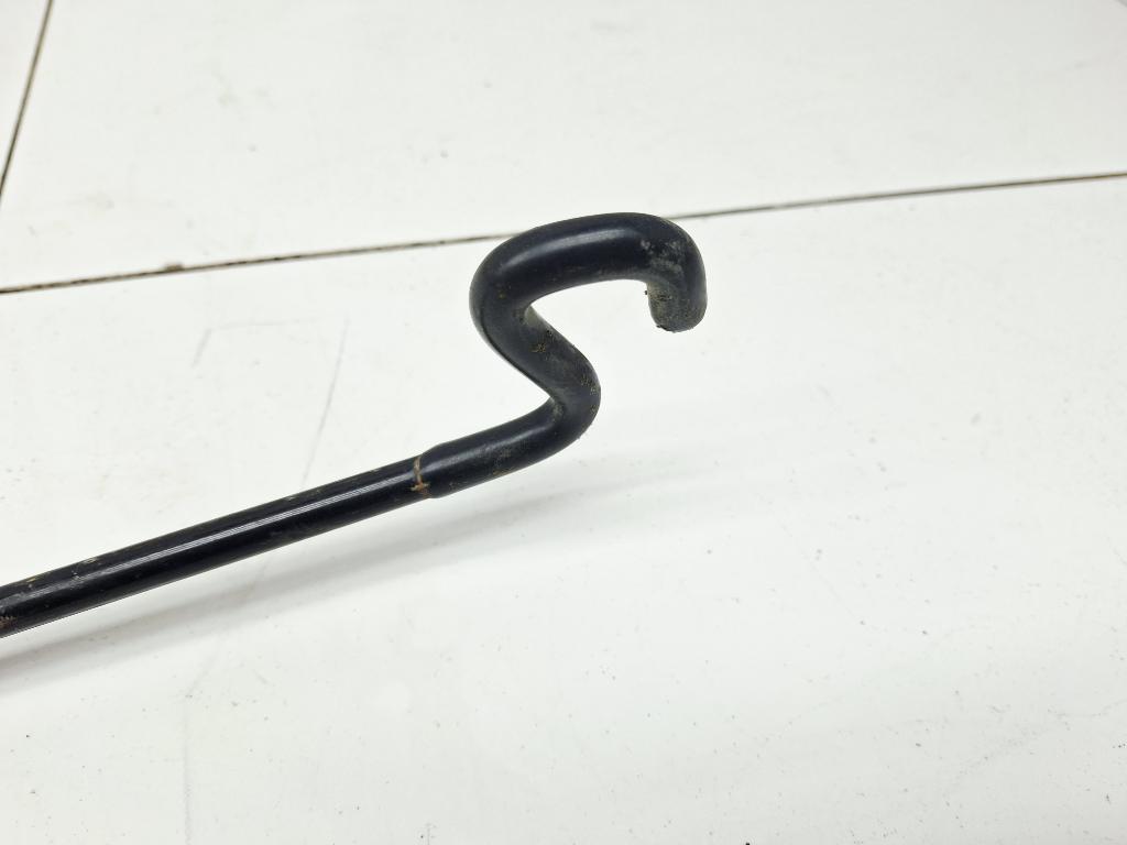 Держатель капота, 1000 рублей, Пермь