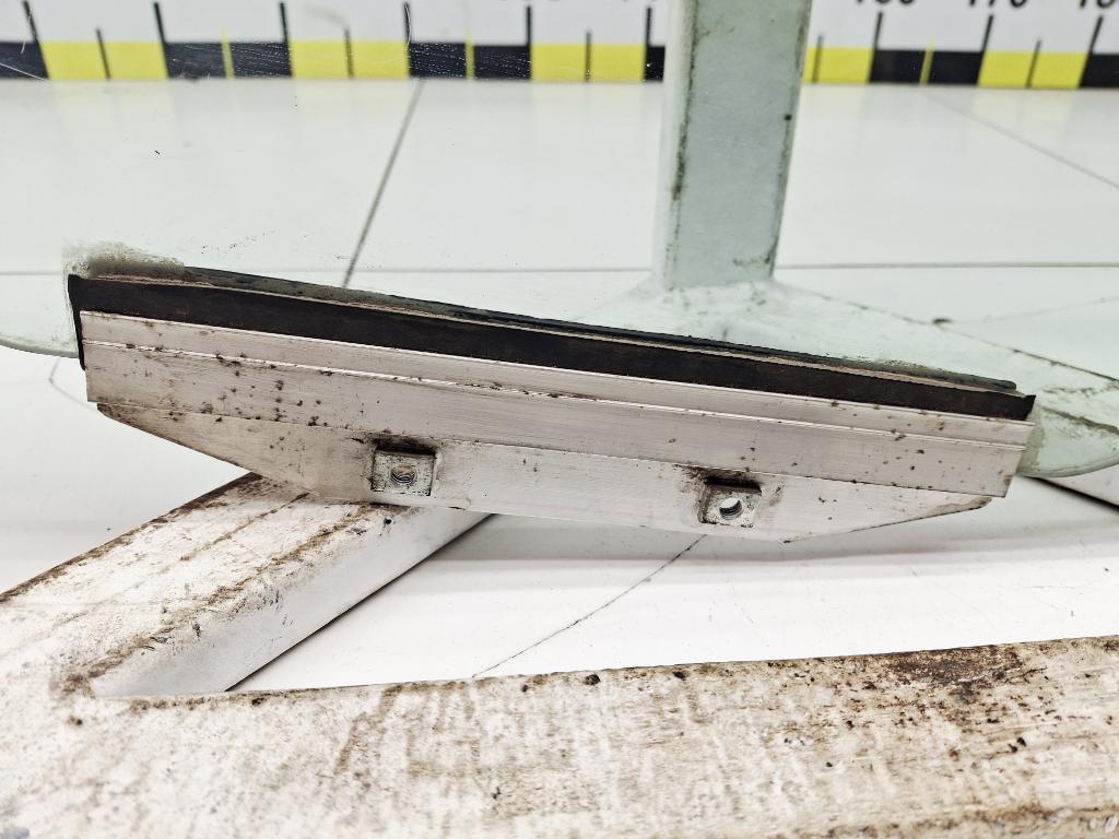 Стекло двери передней левой, 1000 рублей, Пермь