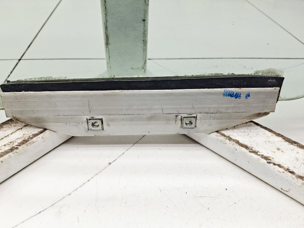 Стекло двери передней левой, 1000 рублей, Пермь