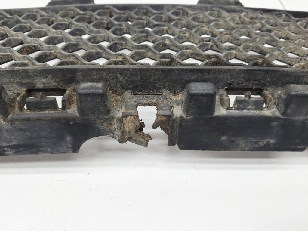 Решетка в бампер центральная, 2500 рублей, Пермь