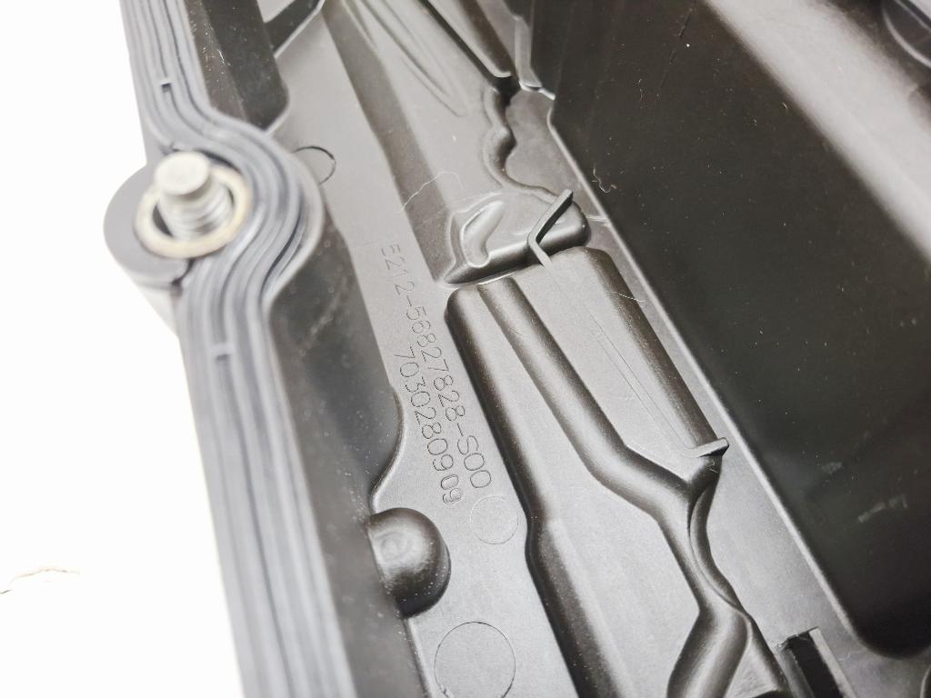 Крышка головки блока клапанная, 10000 рублей, Пермь