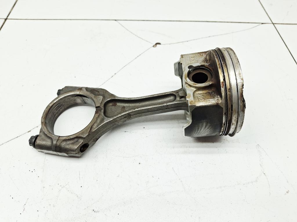 Поршень с шатуном, 3000 рублей, Пермь