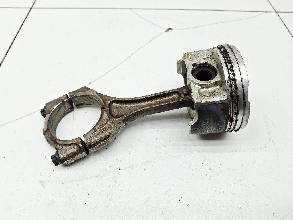 Поршень с шатуном, 3000 рублей, Пермь