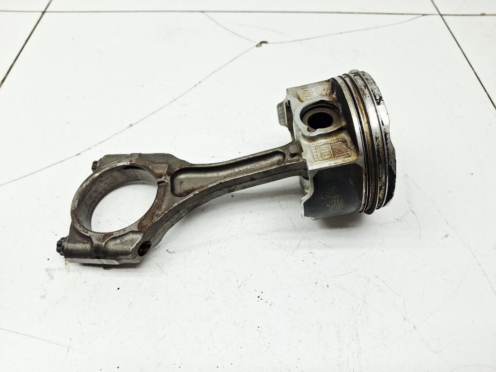 Поршень с шатуном, 3000 рублей, Пермь