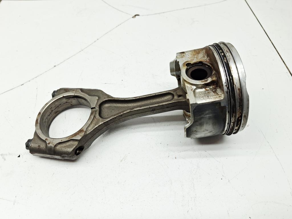 Поршень с шатуном, 3000 рублей, Пермь