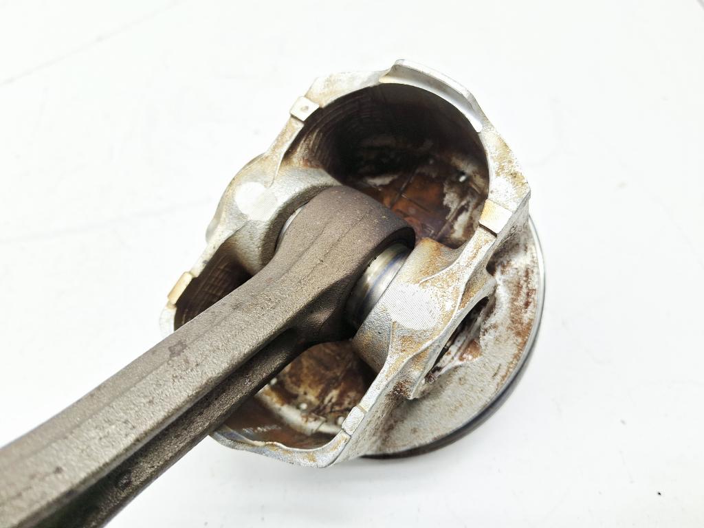 Поршень с шатуном, 3000 рублей, Пермь