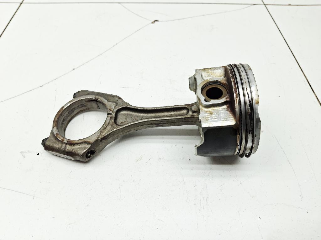 Поршень с шатуном, 3000 рублей, Пермь