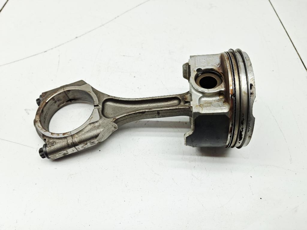 Поршень с шатуном, 3000 рублей, Пермь