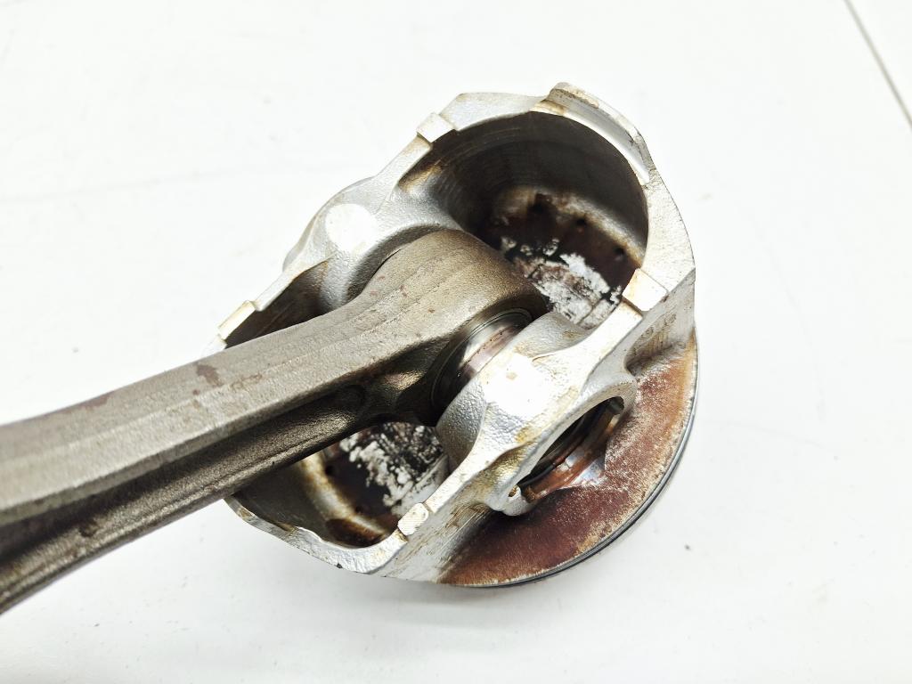 Поршень с шатуном, 3000 рублей, Пермь