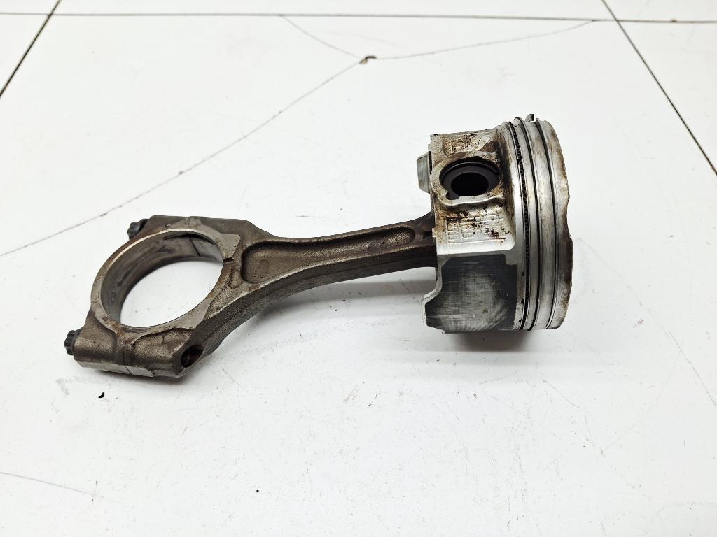 Поршень с шатуном, 3000 рублей, Пермь