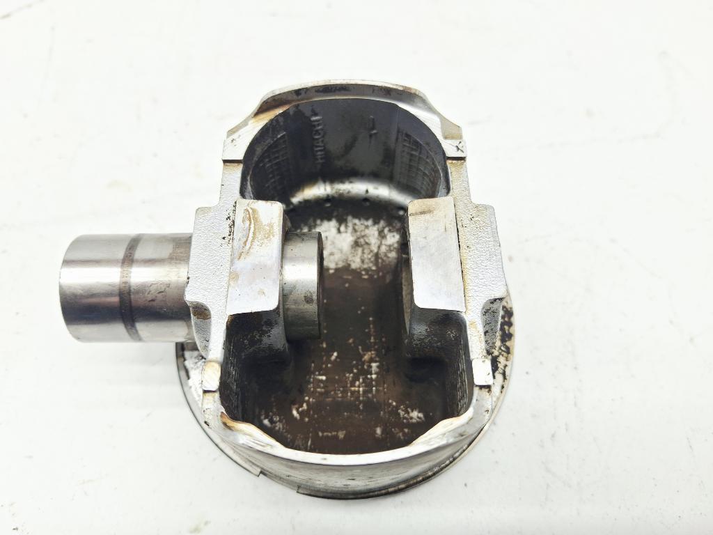 Поршень, 1000 рублей, Пермь