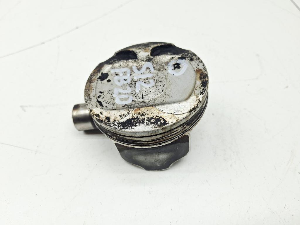 Поршень, 2000 рублей, Пермь