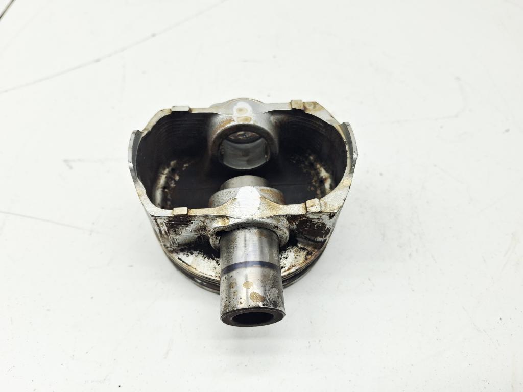 Поршень, 2000 рублей, Пермь