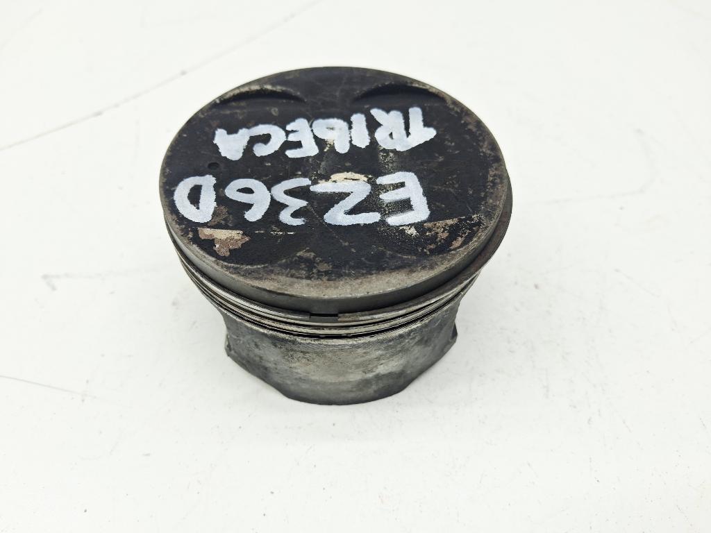 Поршень, 2000 рублей, Пермь