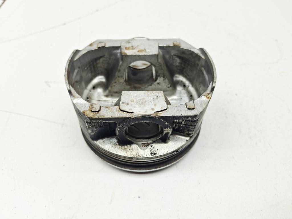 Поршень, 2000 рублей, Пермь