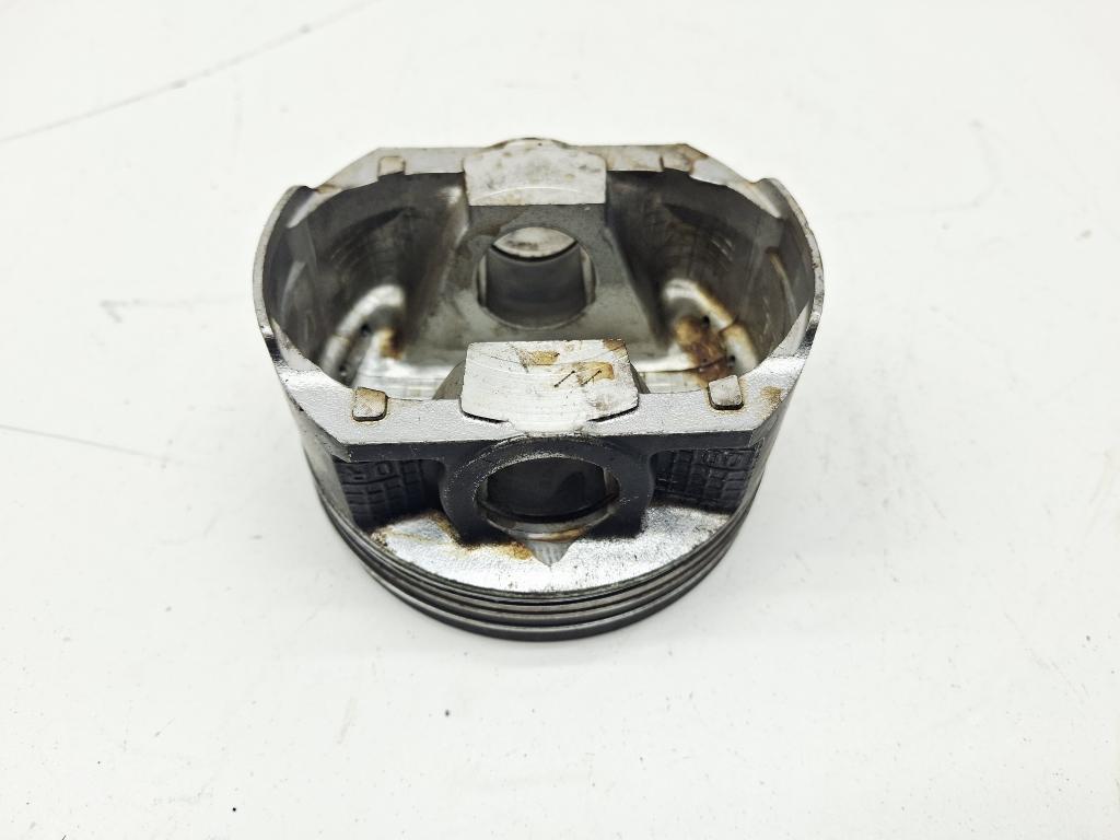 Поршень, 2000 рублей, Пермь