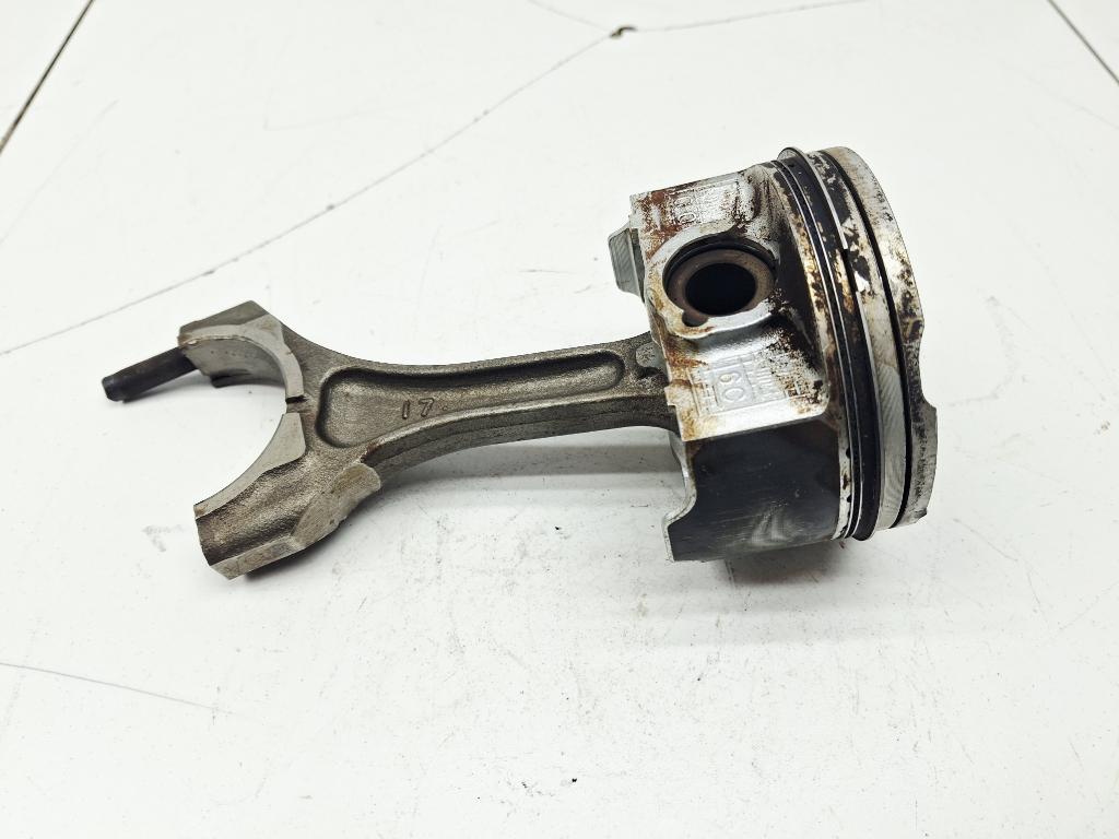 Поршень, 2000 рублей, Пермь