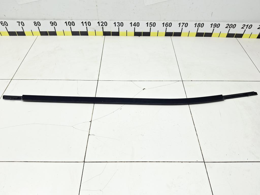 Накладка стекла переднего левого, 4000 рублей, Пермь