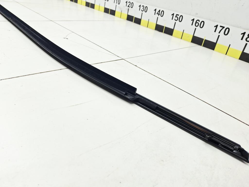 Накладка стекла переднего левого, 4000 рублей, Пермь